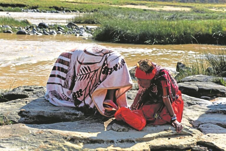 Healing Love Spells in the USA: Restoring Broken Relationships & Emotional Balance